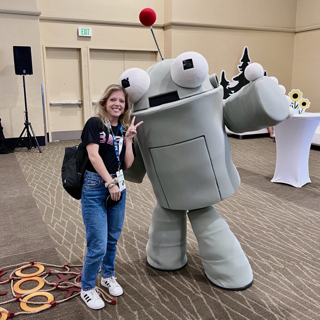 9 lessons from digital neighbor employee makes time for fun 